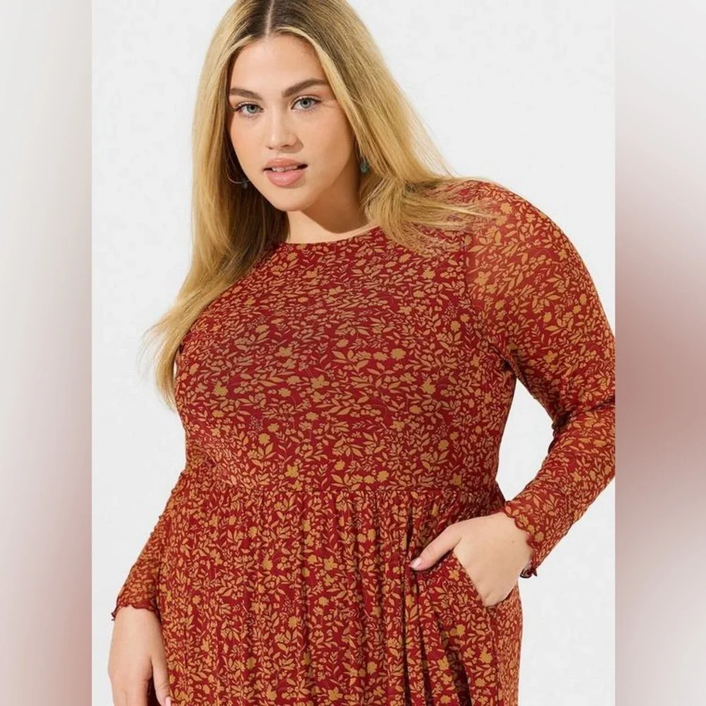 Torrid Red Floral Mesh Mini Dress - Picture 2 of 12